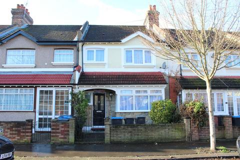 3 bedroom terraced house to rent, Torridge Road, Thornton Heath, CR7