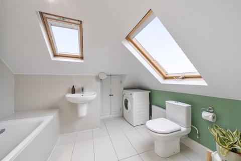 1 bedroom flat for sale, Woodbourne Avenue, Streatham, London, SW16