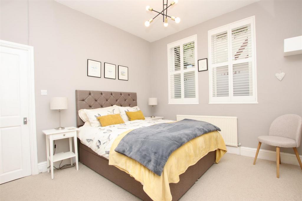 Bedroom (2).JPG