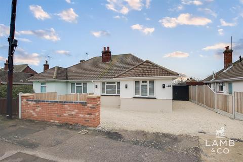 3 bedroom semi-detached bungalow for sale, Brentwood Road, Holland-On-Sea CO15