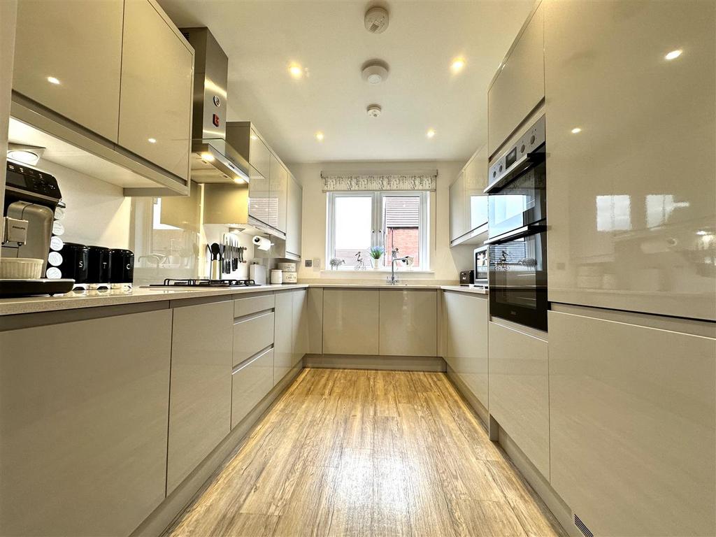 Superb Modern Kitchen 146