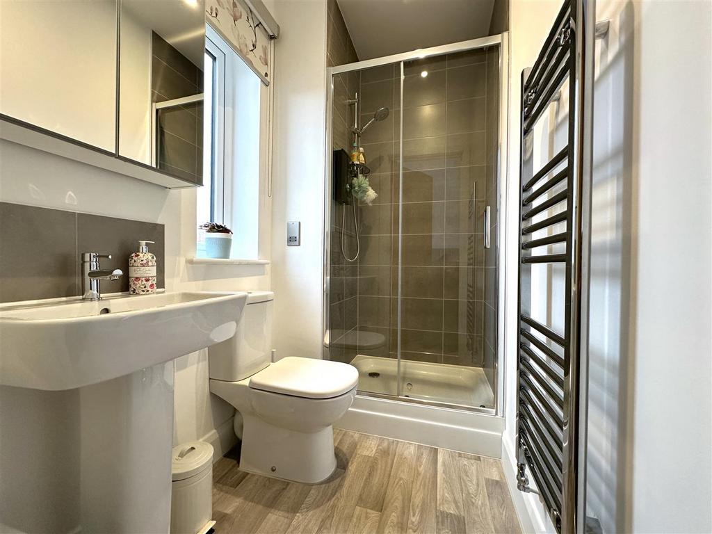 En-Suite Shower Room 091