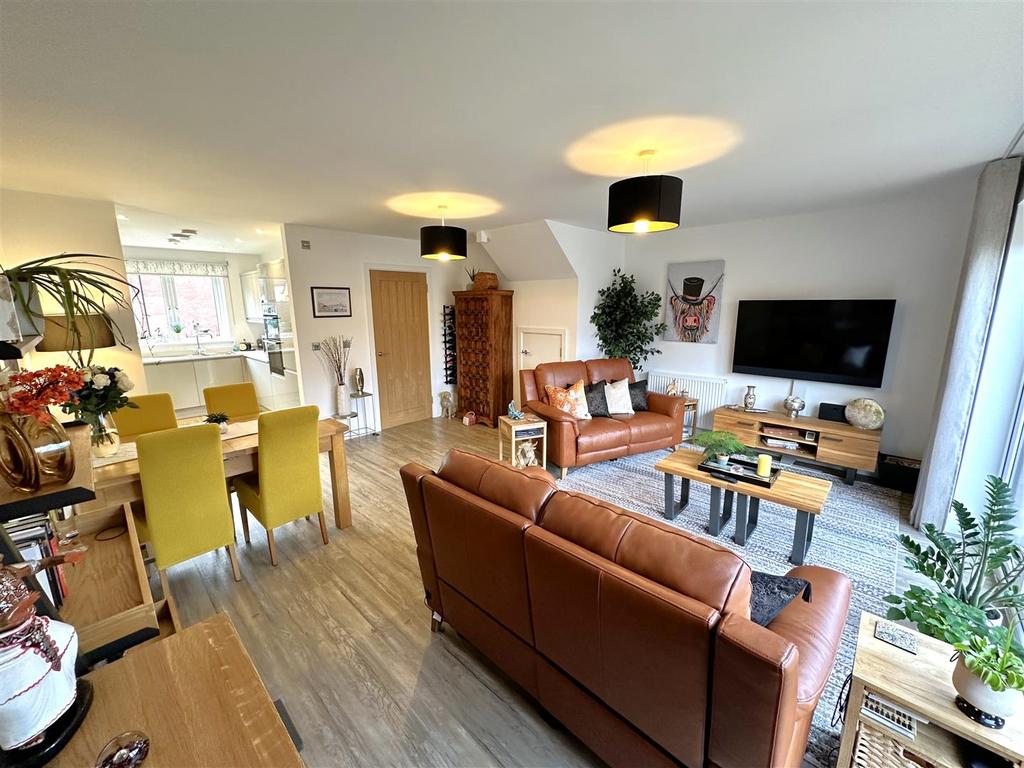 OPEN-PLAN Living Space 159