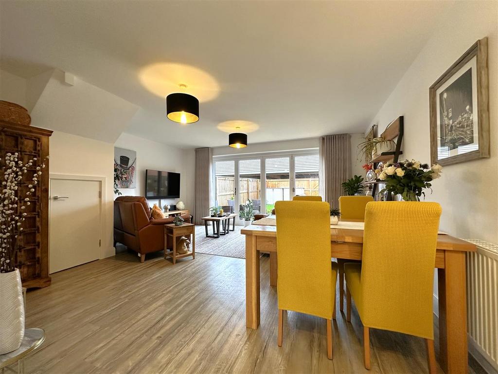 Open-Plan Space 140