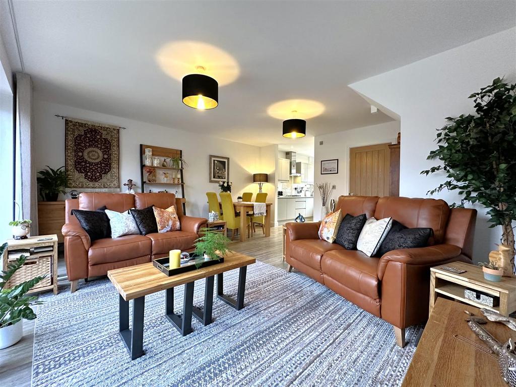 Living Area 165