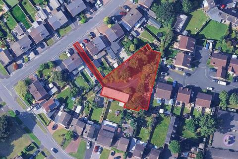 undefined, Manor Farm Crescent