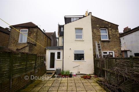 undefined, Calderon Road, London E11