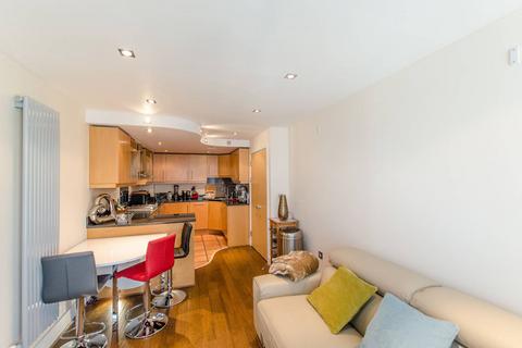 Millharbour, Canary Wharf, London, E14