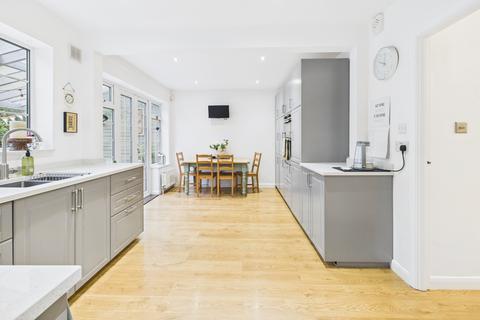 4 bedroom detached house for sale, Pares Way, Ockbrook, Derby, Derbyshire, DE72 3TL