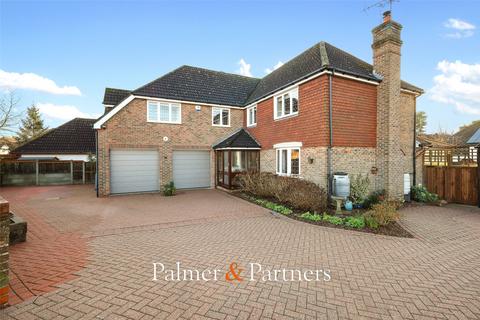 5 bedroom detached house for sale, Eastwood Drive, Highwoods, Colchester, Essex, CO4