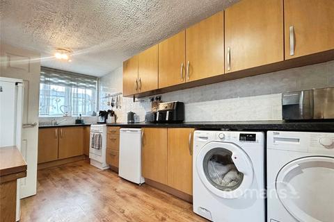 3 bedroom terraced house for sale, Bracklesham Close, Farnborough, Hampshire