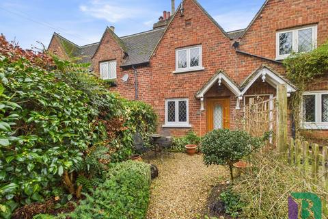 2 bedroom terraced house for sale, Crow Lane, Bedford MK43