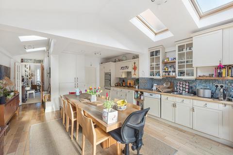4 bedroom terraced house for sale, London W4