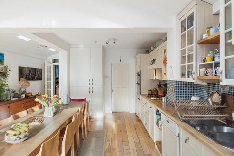 4 bedroom terraced house for sale, London W4