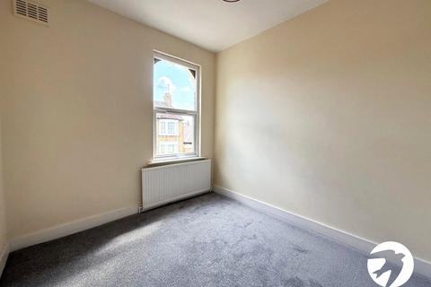 2 bedroom flat for sale, George Lane, London, SE13