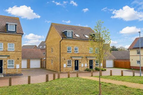 3 bedroom semi-detached house for sale, Eagle Close, Red Lodge