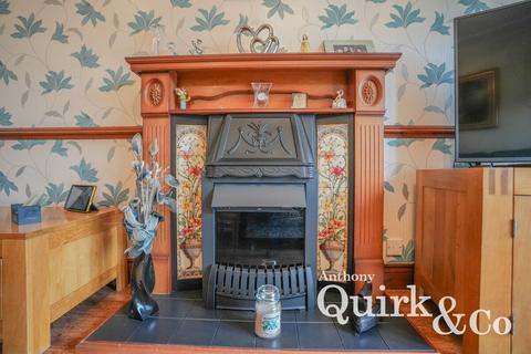 5 bedroom chalet for sale, Runnymede Road, Canvey Island, SS8