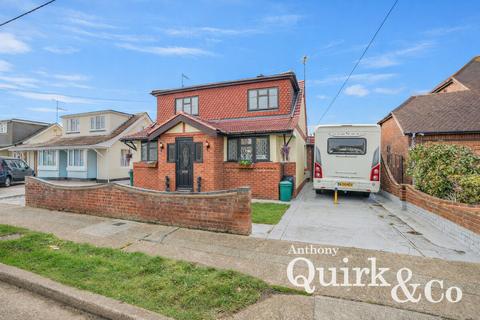 Runnymede Road, Canvey Island, SS8