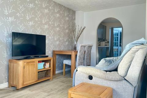 2 bedroom end of terrace house for sale, Badgers Oak, Kents Hill, Milton Keynes, MK7