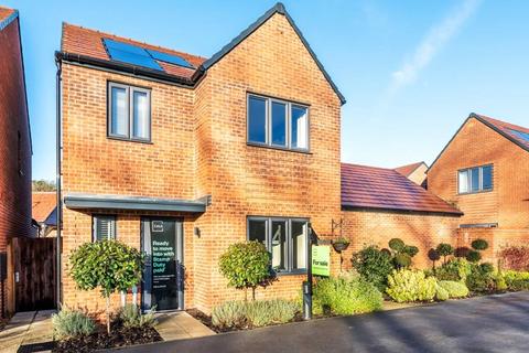 Swift Close, Woking, Surrey