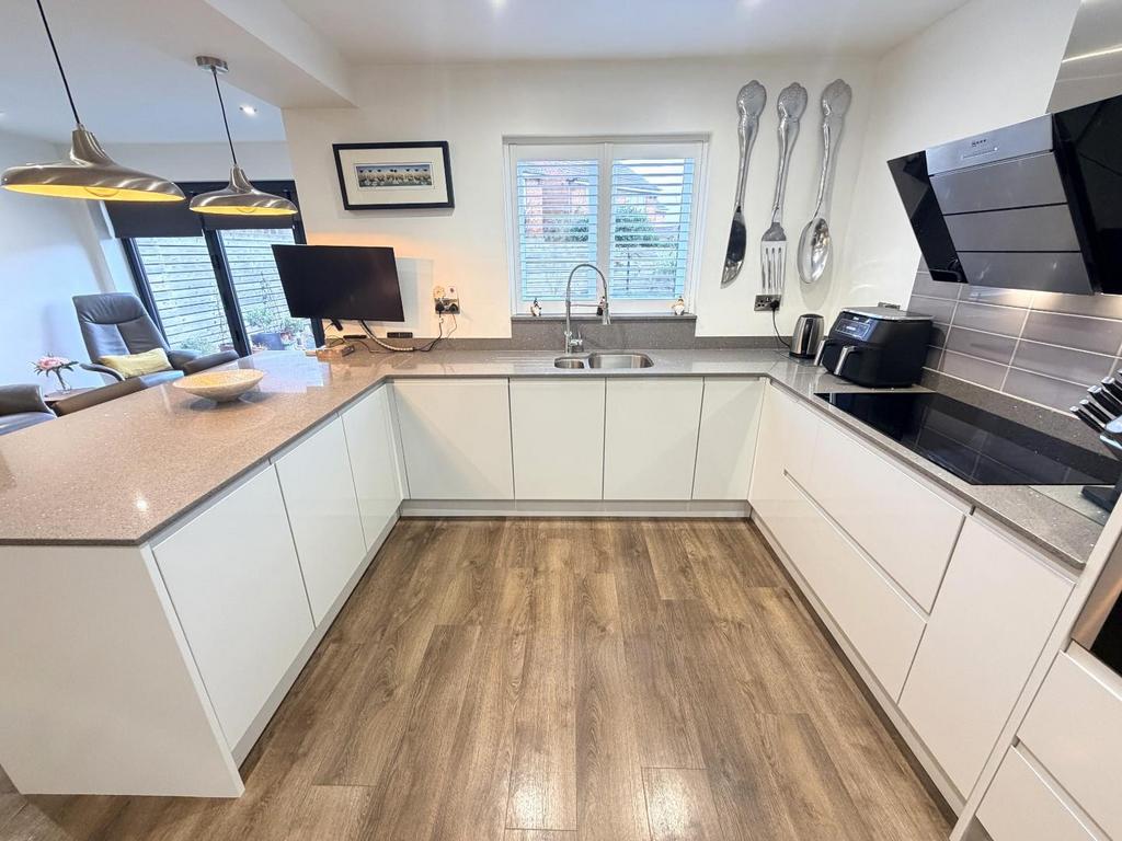 Kitchen/diner/sitting room