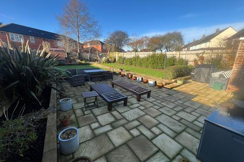 undefined, Southdrift Way, Luton LU1