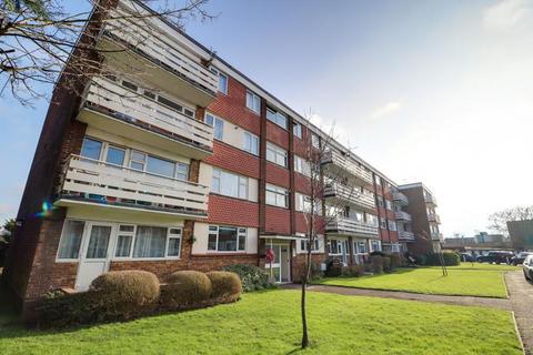 2 bedroom apartment for sale, Templewood Court, Hadleigh SS7
