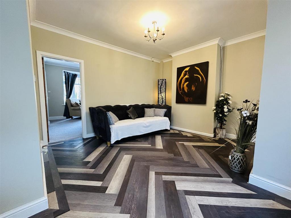 Sitting room.jpg