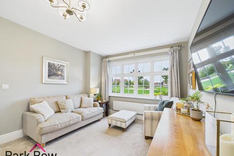 3 bedroom semi-detached house for sale, Barnet Chase, Sherburn In Elmet