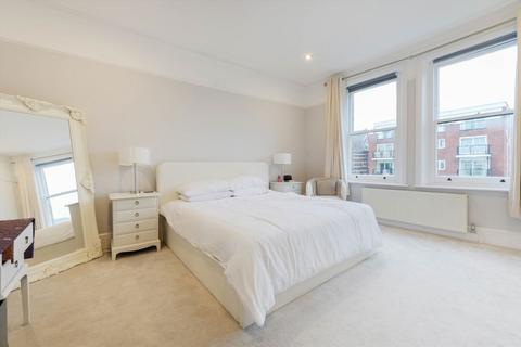 3 bedroom flat to rent, Edge Hill, London SW19