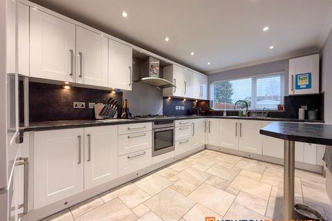 3 bedroom semi-detached house for sale, Macaulay Drive, Balderton NG24