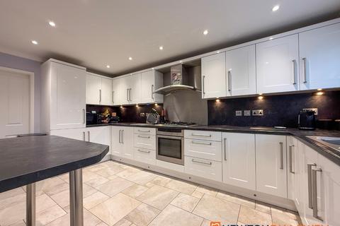 3 bedroom semi-detached house for sale, Macaulay Drive, Balderton NG24