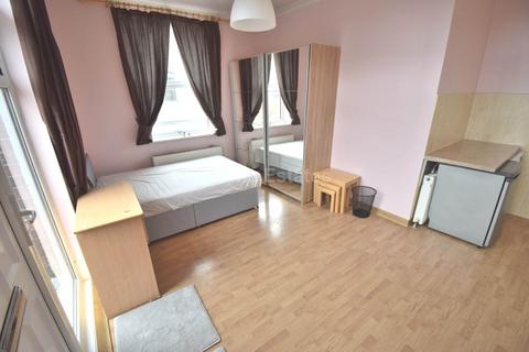 1 bedroom flat to rent, London Road, Reading