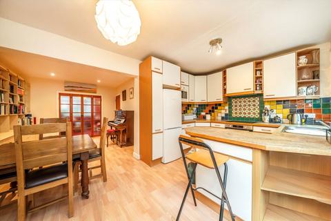 undefined, Wills Crescent, Hounslow TW3