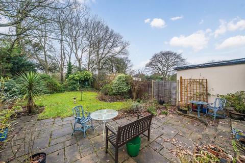 undefined, Wills Crescent, Hounslow TW3