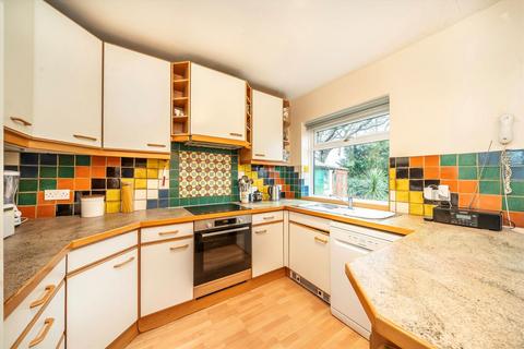 undefined, Wills Crescent, Hounslow TW3