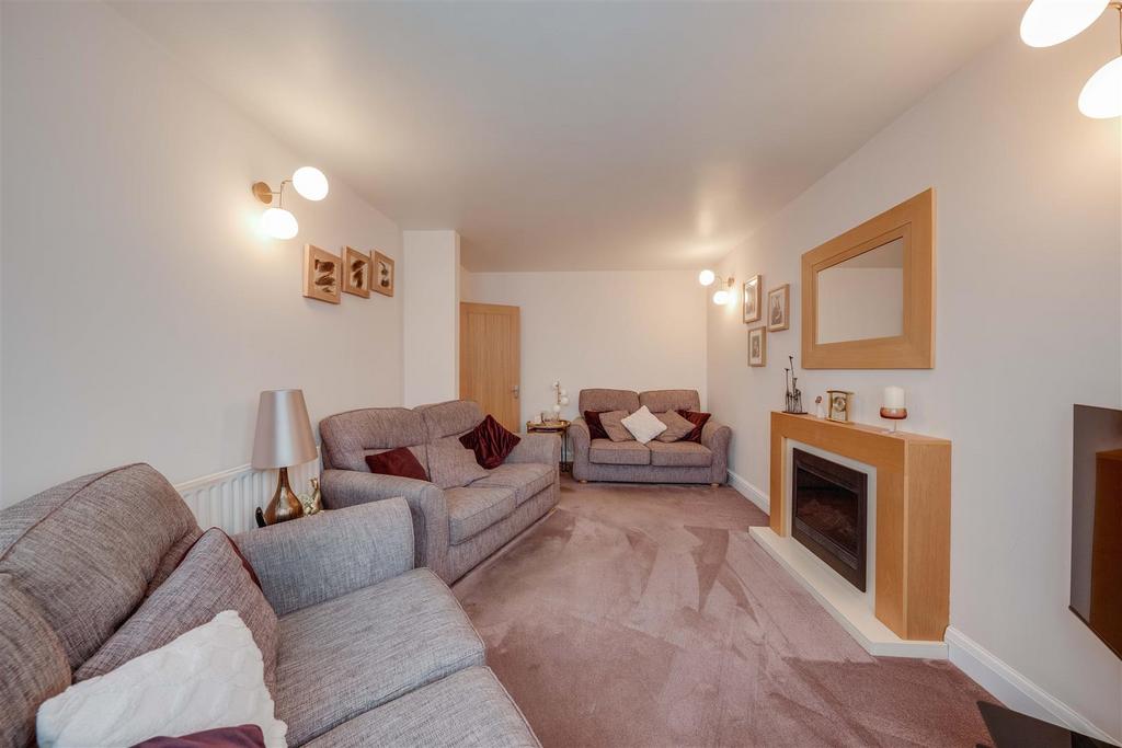 DSC02880211124-DNGlredited.jpg