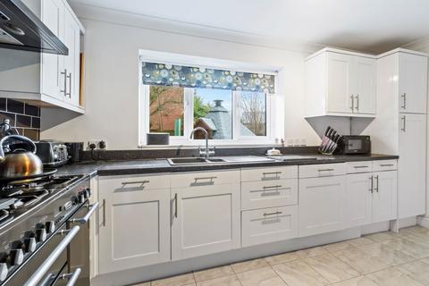 4 bedroom detached house for sale, Maple Close, Bromyard, HR7