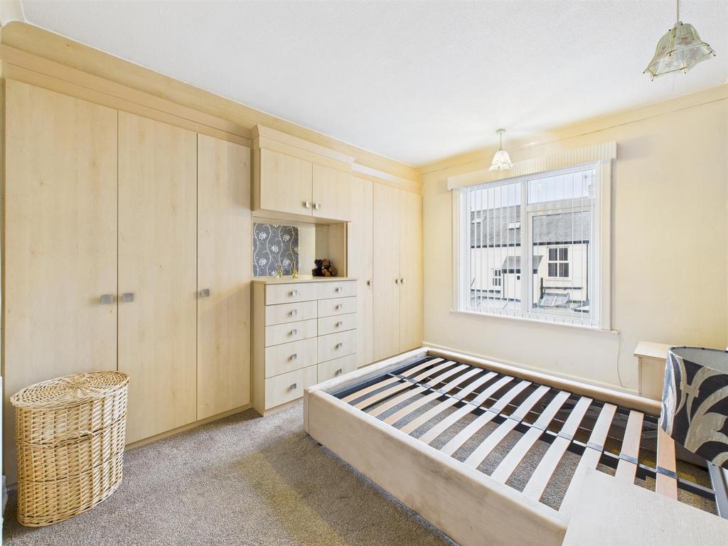 Bedroom:
