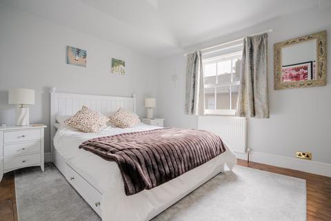 undefined, Brocas Street, Eton