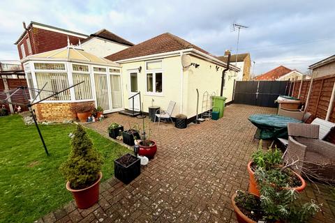 2 bedroom detached bungalow for sale, Cambridge Road, Ashford, Surrey, TW15