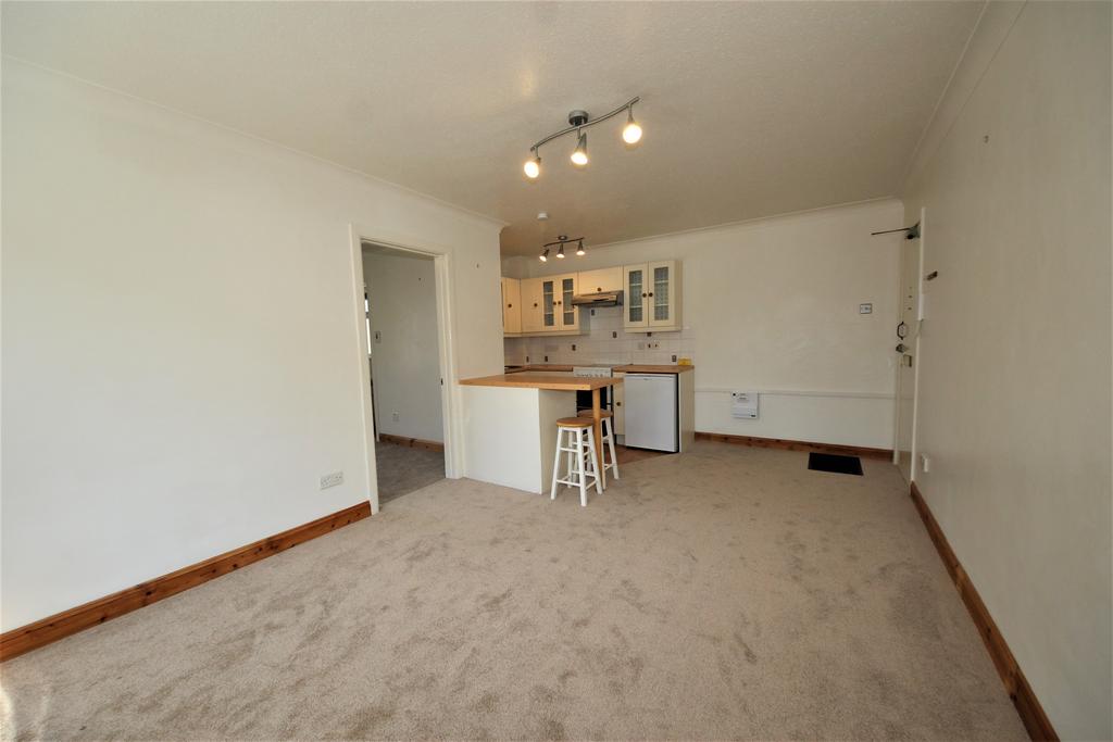Lounge Kitchen