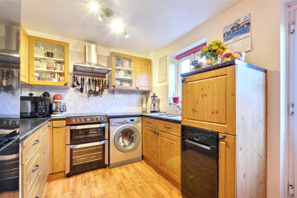 Kitchen 1.jpeg