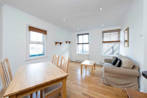 1 bedroom flat for sale, Chelverton Road, London