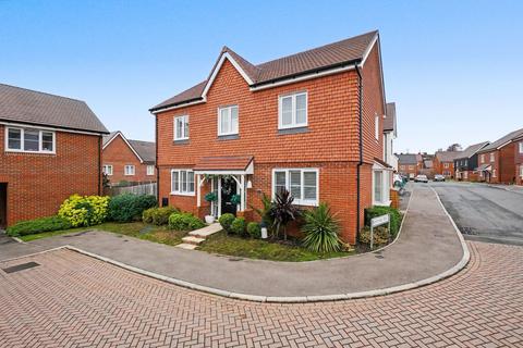 4 bedroom detached house for sale, Mason Lane, Wouldham ME1