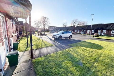 2 bedroom semi-detached bungalow for sale, Moss Farm Close, Alkrington, Middleton, Manchester, M24