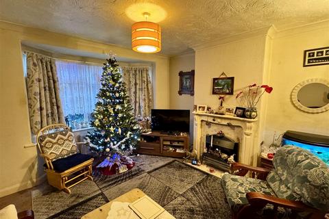 2 bedroom semi-detached house for sale, 10 Sheila Crescent, Spalding