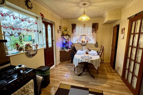 2 bedroom semi-detached house for sale, Sheila Crescent, Spalding