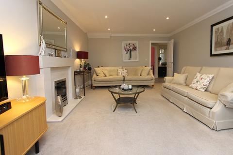 5 bedroom detached house for sale, Norton Close, Norton, Stourbridge, DY8