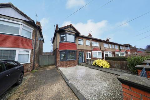 3 bedroom end of terrace house for sale, St. Marys Avenue, Hull